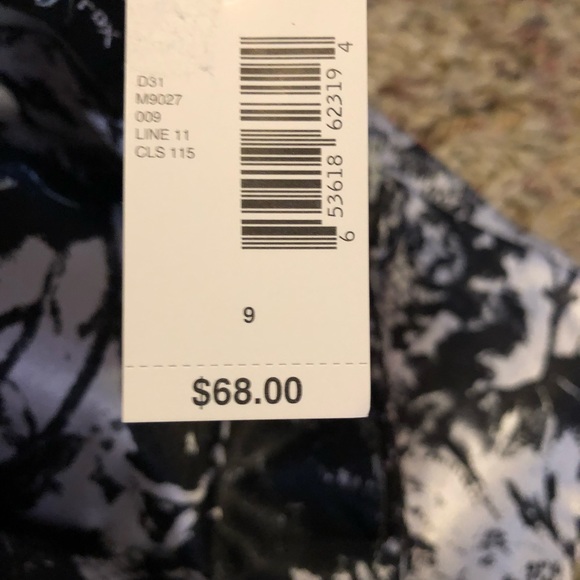 Fitted One Shoulder Dress - Picture 6 of 6